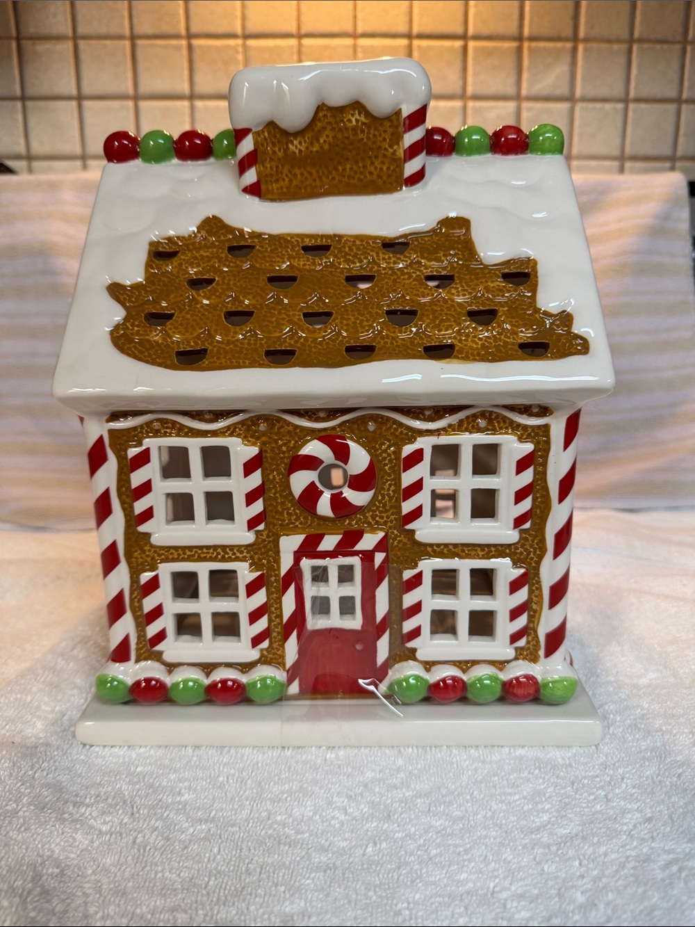 Slatkin & Co Candle Luminary Gingerbread House Bath & Body Works 2009 no box